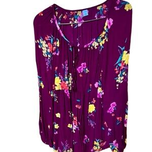 VGUC Old Navy peasant top. XL  143W